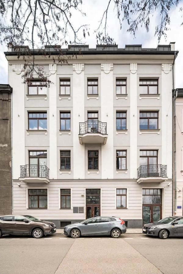 Uroczy apartament obok Opery i Dworca Głównego Cracóvia Exterior foto